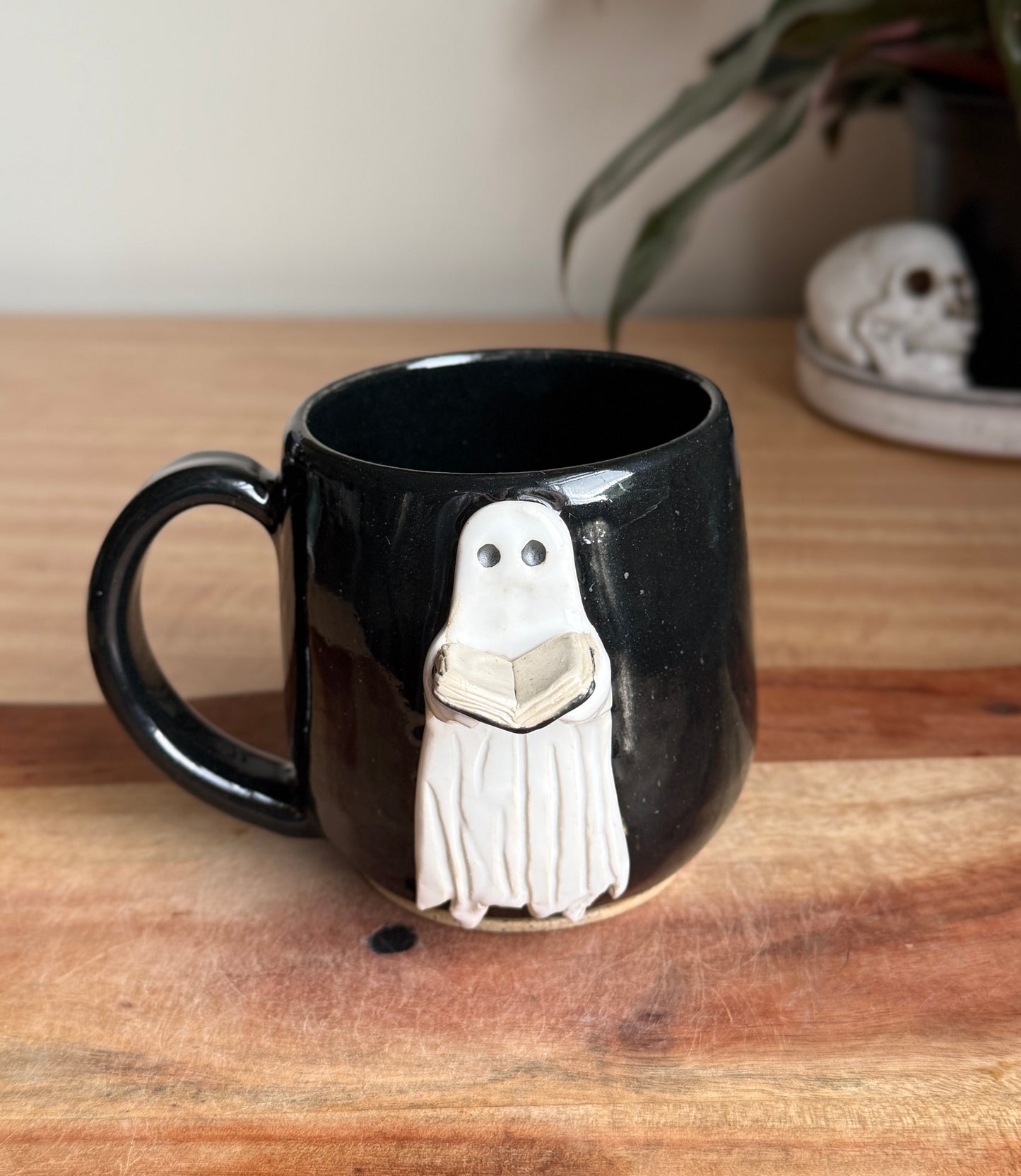 Reading Ghost Mug - Black