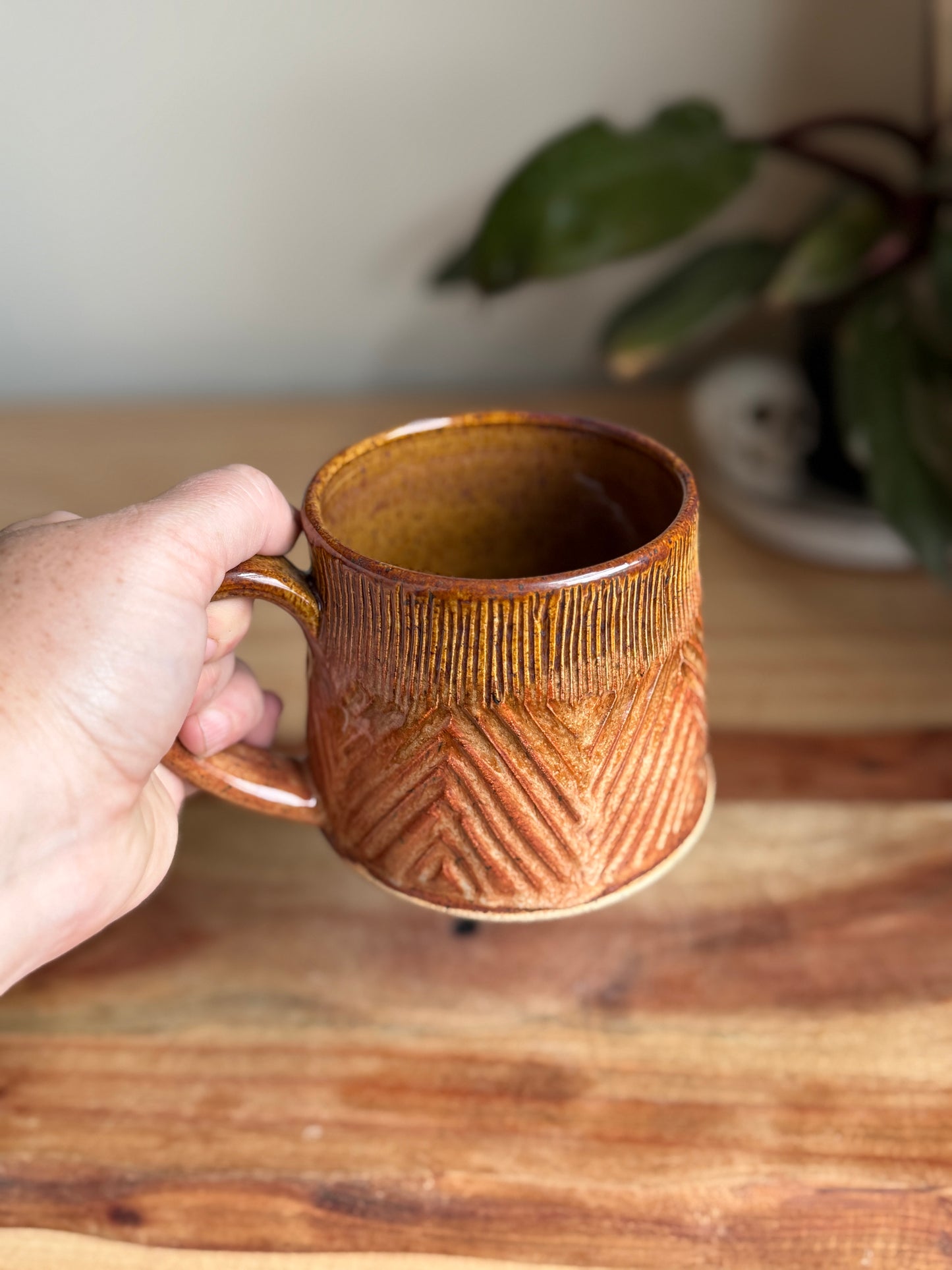 Carved Two Tone Mug