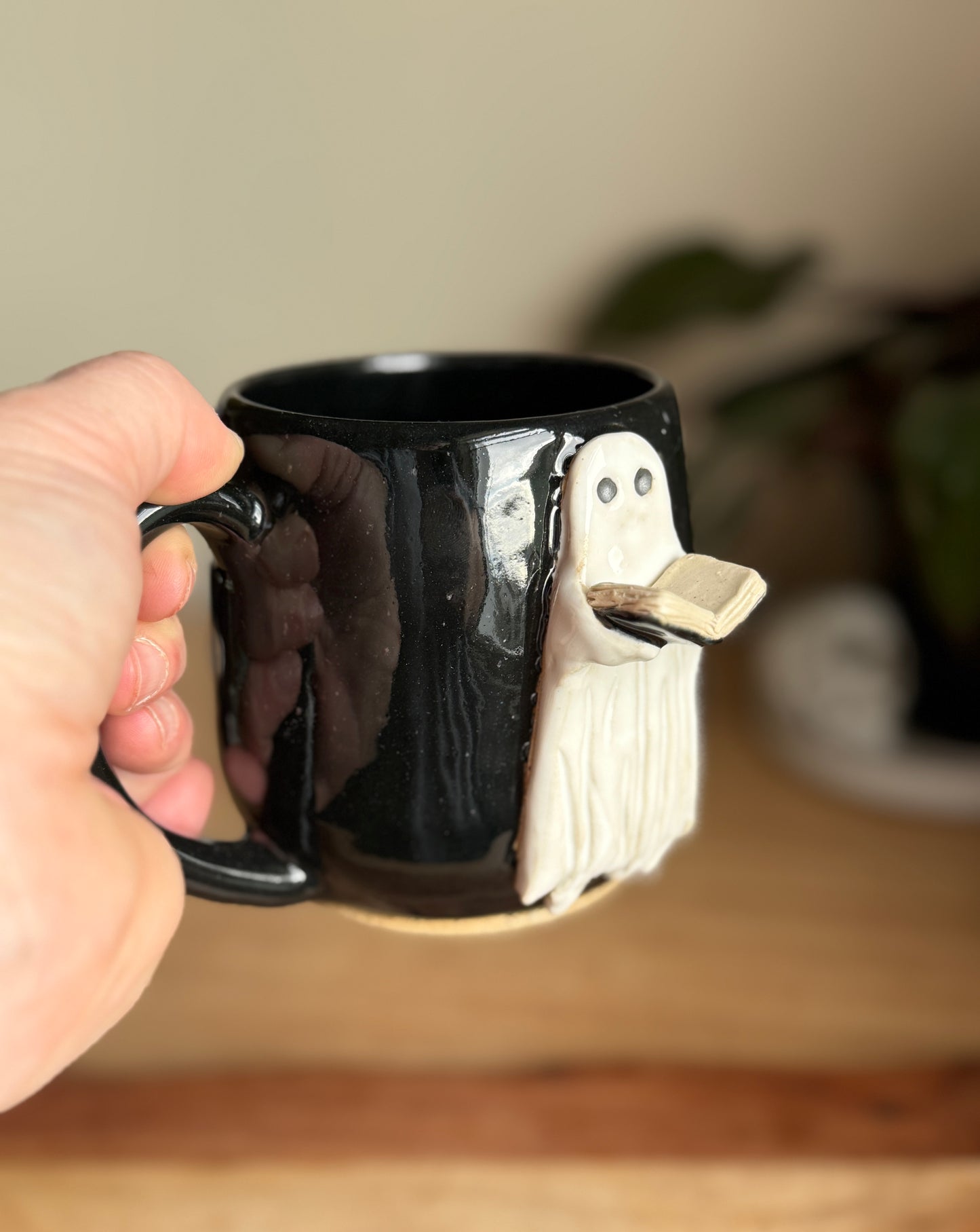 Reading Ghost Mug - Black