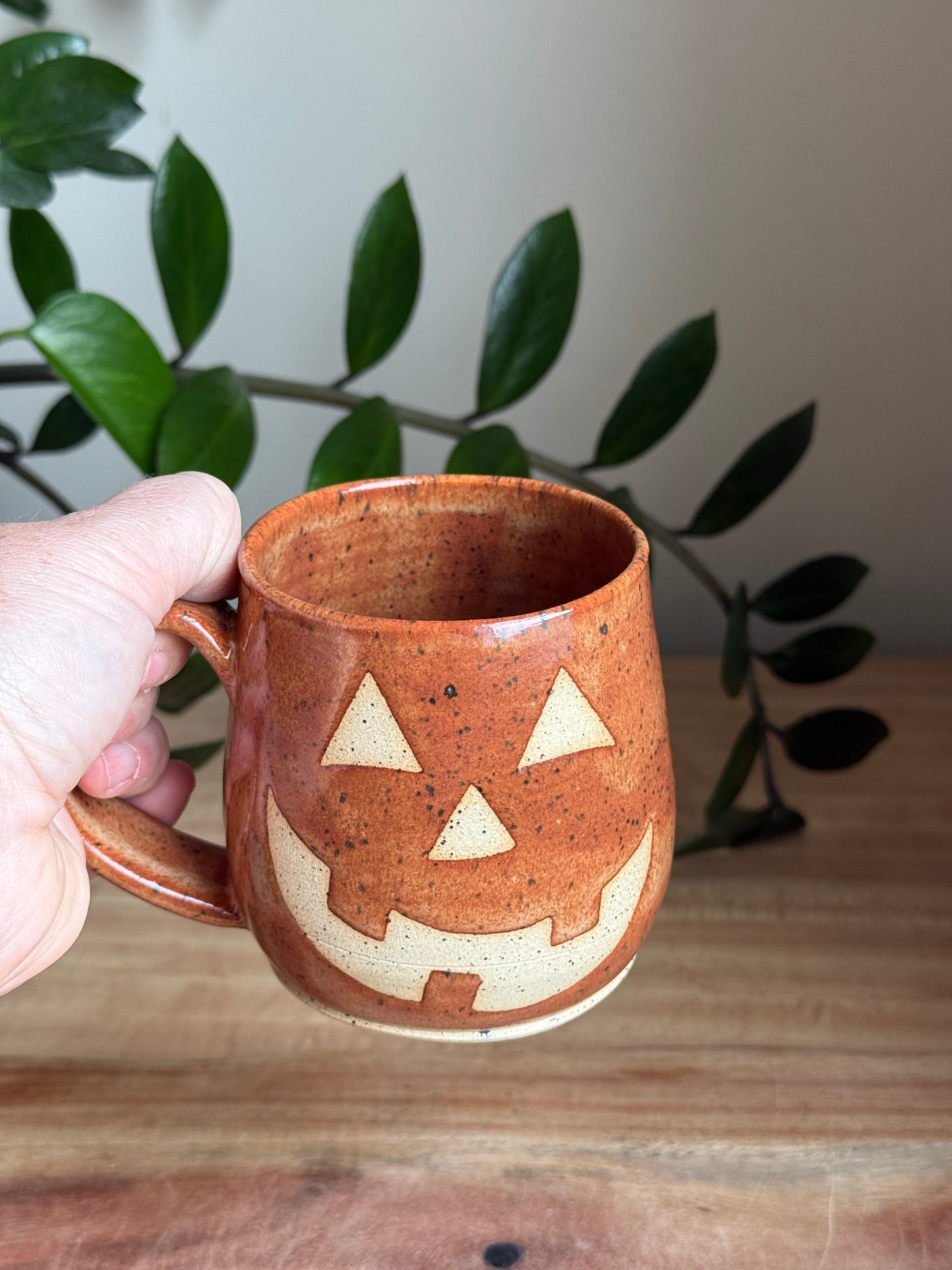 Nutmeg Happy Pumpkin Mug E