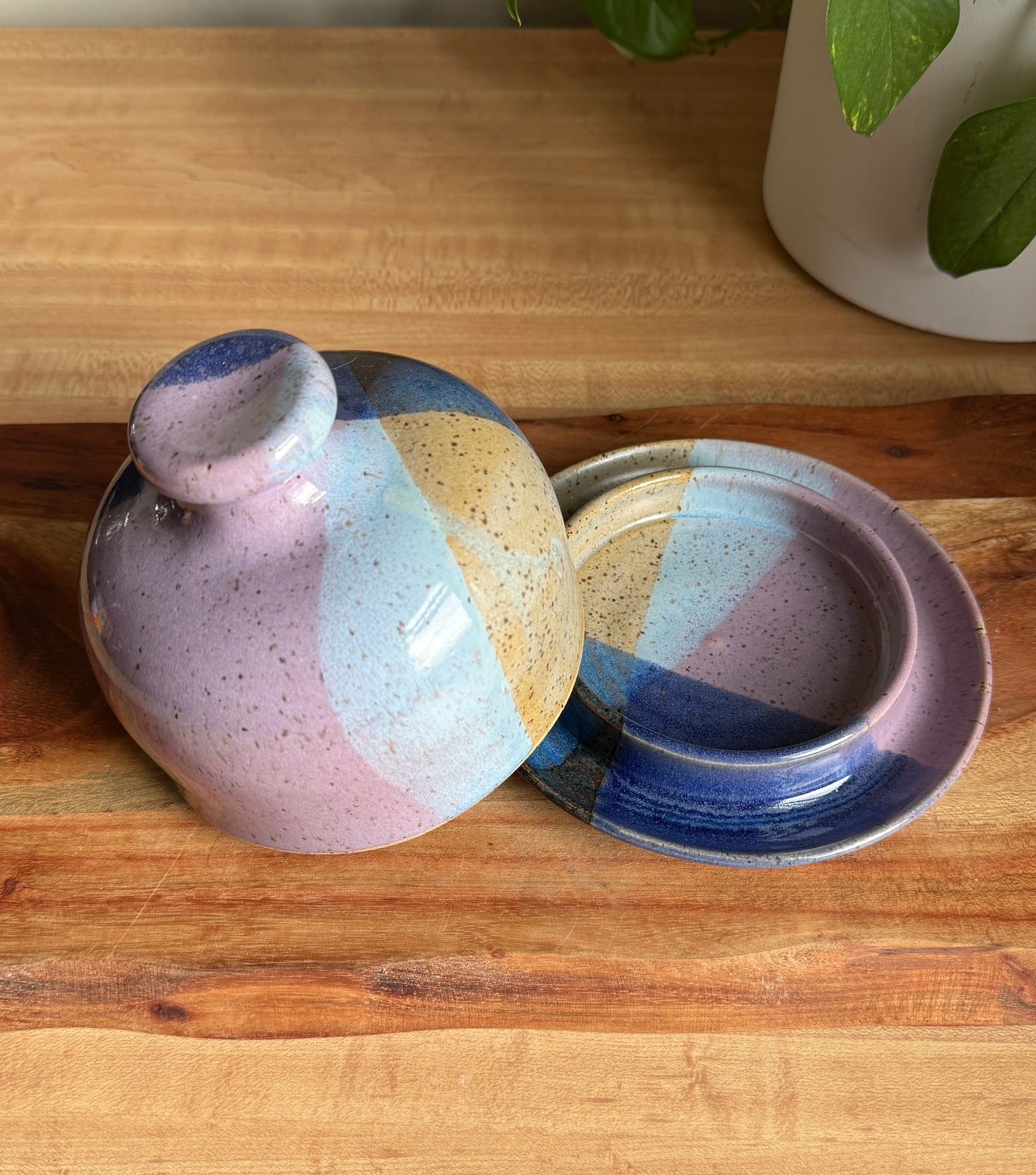 Blue/Purple Colourblocked Butterdish