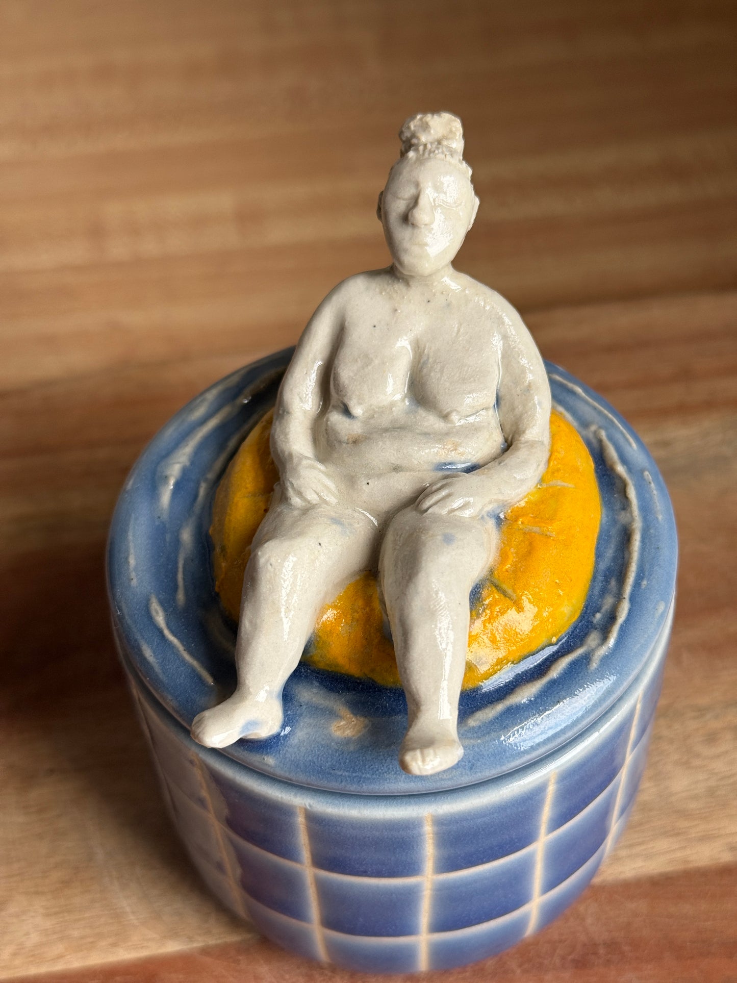 Floating Babe Jar
