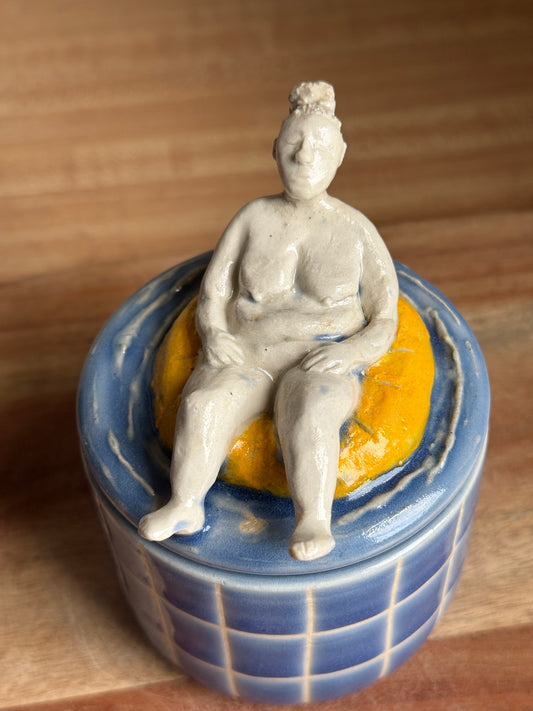 Floating Babe Jar